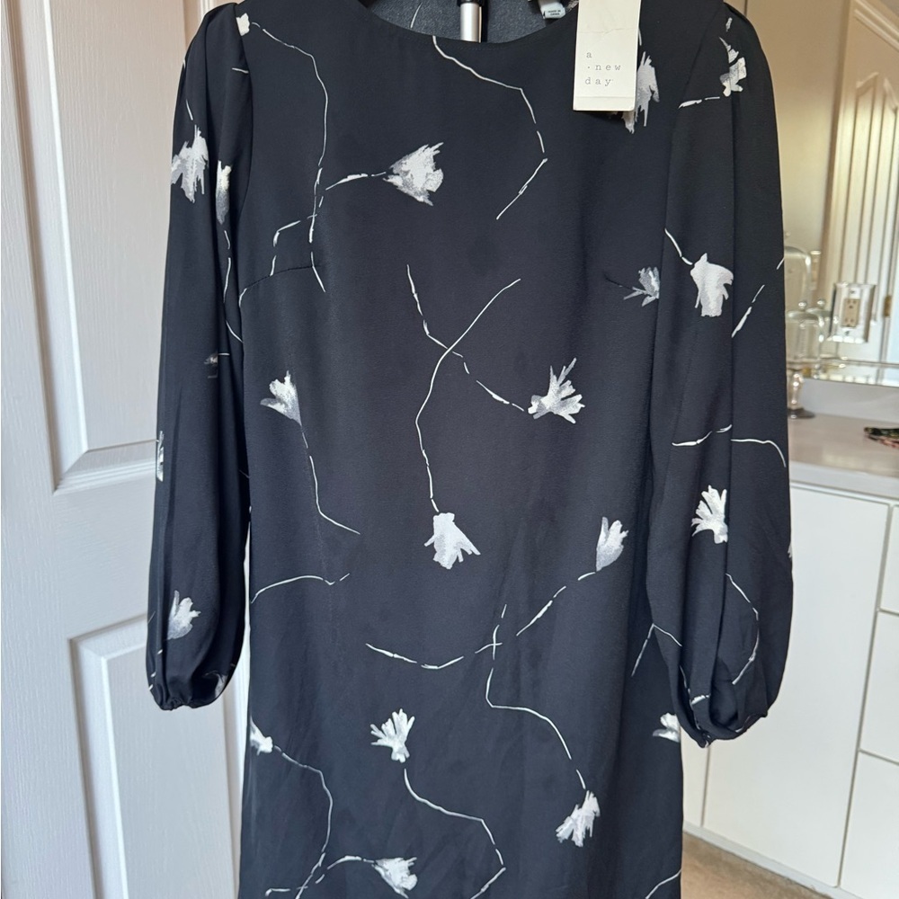 A New  Day Black Dress with White Floral Pattern US Small - Picture 4 of 11